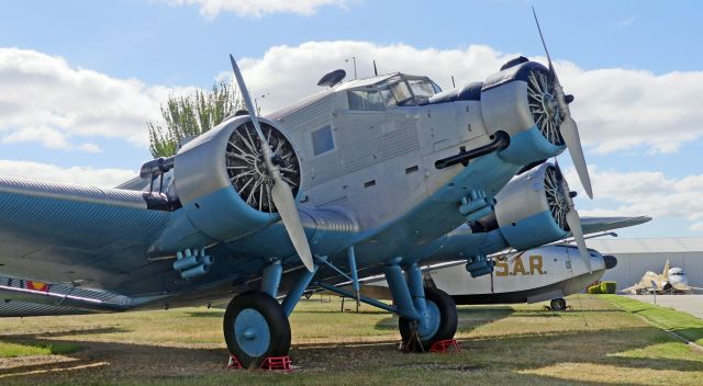 JUNKERS Ju-52/3m — - Junkers JU 52 exhibited at Museo del Aire, Madrid, Spain.