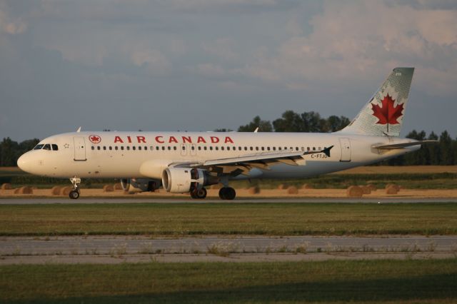 Airbus A320 (C-FTJO) - August 14, 2008 - diverted to London Airport