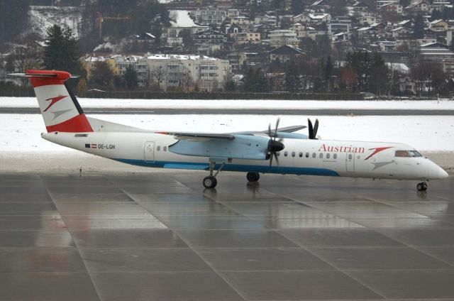 de Havilland Dash 8-400 (OE-LGH)