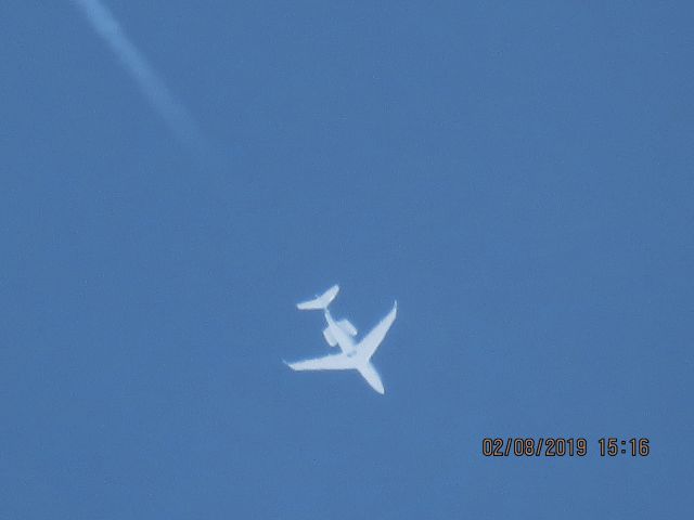 Canadair Challenger 350 (N818NX)