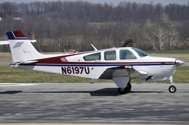Beechcraft Bonanza (33) (N6197U) - Seen at KFDK on 3/31/2009.