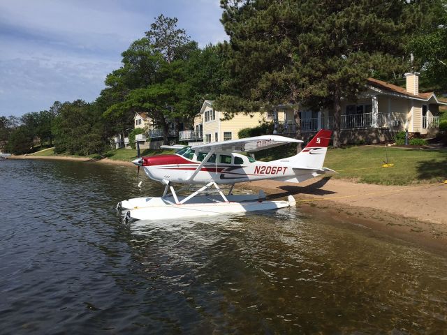 Cessna 206 Stationair (N206PT) - Maddens Resort - Brainerd, MN  (East Gull Lake)