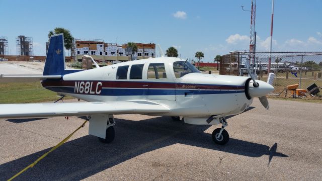 Mooney M-20 (N68LC)