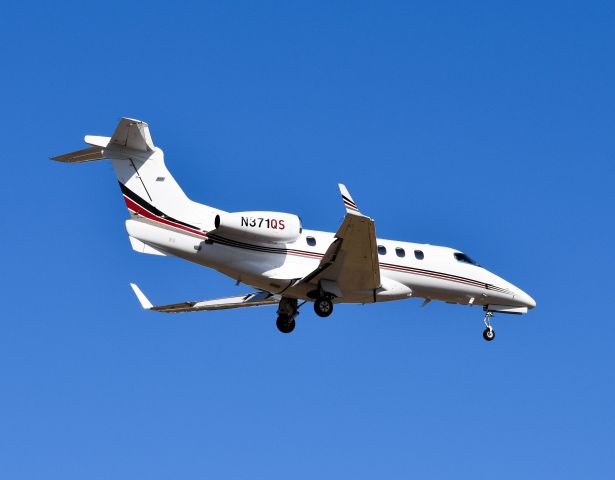 Embraer Legacy 450 (N371QS)