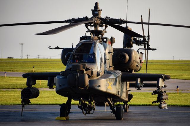 Boeing Longbow Apache (0607014) - 06-07014 / 67014br /Boeing AH-64D Apachebr /United States Armybr /6th Squadron - 6th Cavalrybr /"Six Shooters"