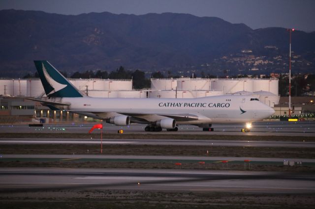 Boeing 747-400 (B-LID)