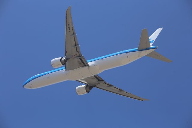BOEING 777-300ER (PH-BVG)