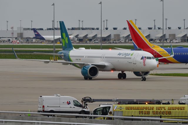 Airbus A321neo (EI-XLT) - This was cool. flight deck crew openned up the cockpit windows and put out the Irish and American flags. Welcome to Indianapolis! Inaugural Aer Lingus service DUB-IND EIN 83. 05-03-25