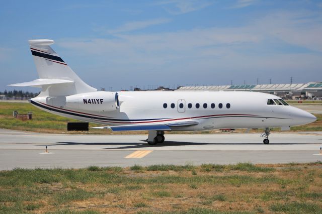 Dassault Falcon 2000 (N411YF)