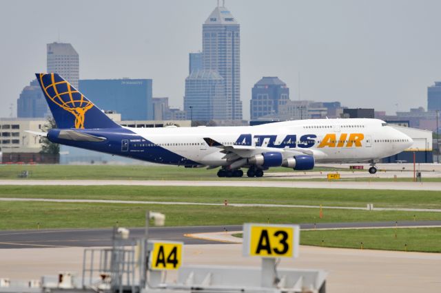 Boeing 747-400 (N480MC) - Getting ready to take the active (23-L) on 05-02-21