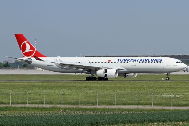 Airbus A330-300 (TC-JNP)