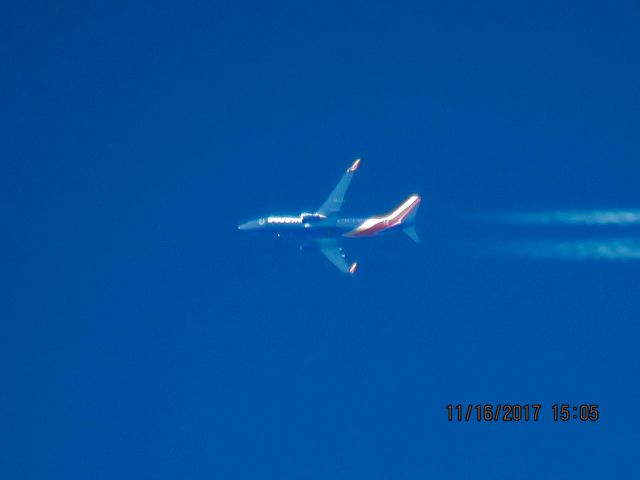 Boeing 737-800 (N8675A)