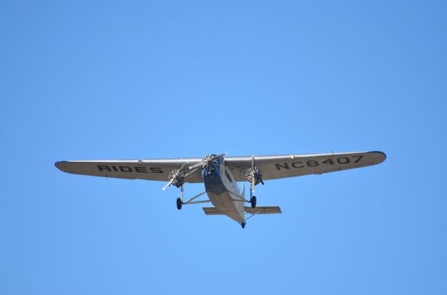 Ford Tri-Motor (N8407)