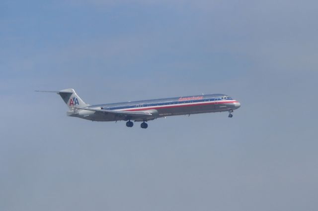 McDonnell Douglas MD-83 (N9628W)