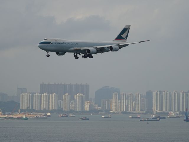 BOEING 747-8 (B-LJB)