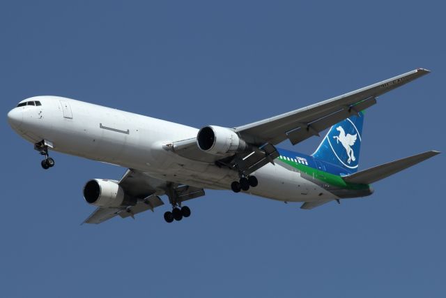 BOEING 767-300 (9H-CAD) - 08/03/2025:br /Cargo flight LGG > TLV, final to runway 30.