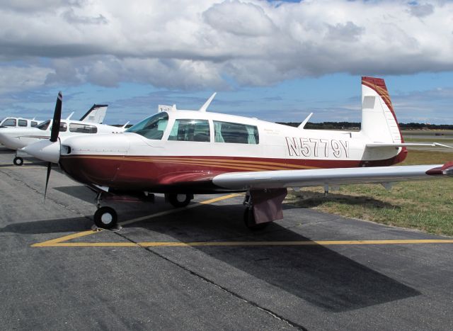 Mooney M-20 (N5779Y) - Very fast single engine piston aircraft!