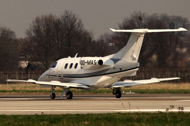 Embraer Phenom 100 (OO-MAS)