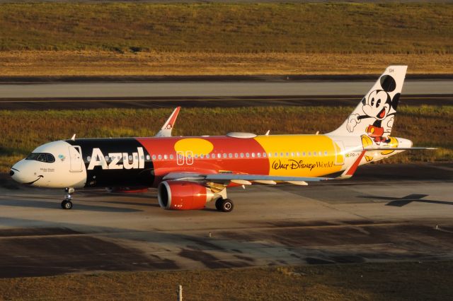 Airbus A320 (PR-YSH)