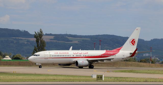 Boeing 737-800 (7T-VJO)