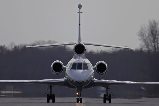 Dassault Falcon 50 (N373RR) - Face-to-face with a falcon 24 Apr 2022.