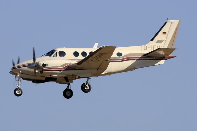 Beechcraft King Air 90 (D-IFHI)