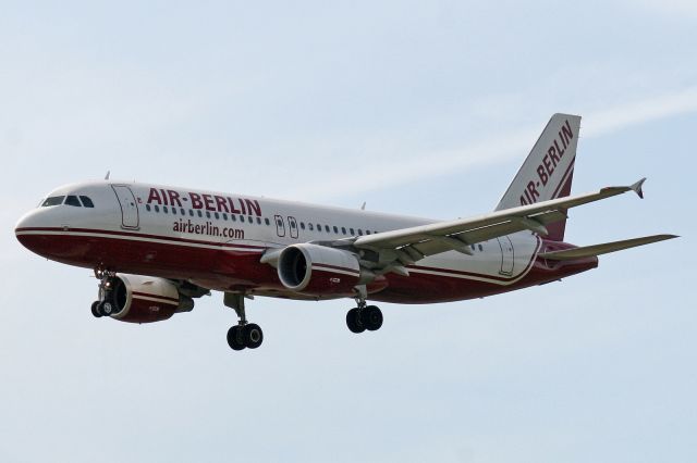 Airbus A320 (D-ABDO)