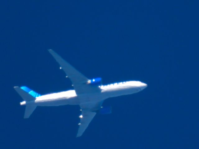 Boeing 777-200 (N769UA) - UAL1873br /SAN-IADbr /01/08/2025