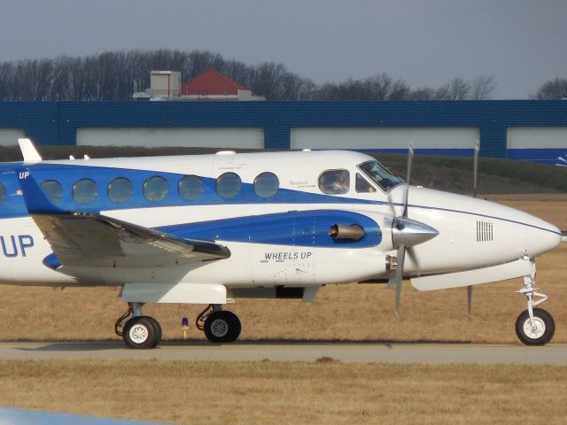 Beechcraft Super King Air 350 (N824UP)