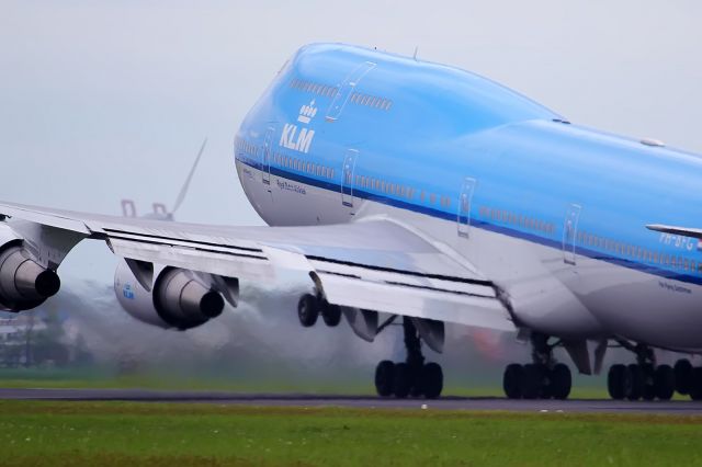 Boeing 747-400 (PH-BFG)