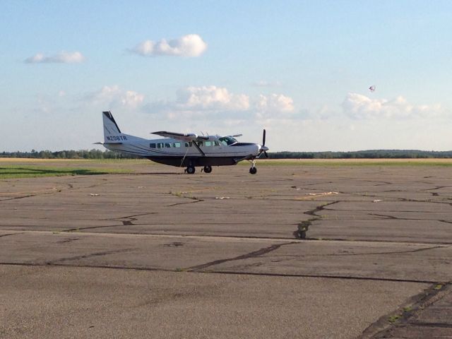 Cessna 206 Stationair (N208TR)