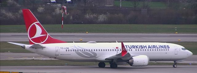 Boeing 737 MAX 8 (TC-LCM) - TCLCM03042022ZRH.jpg