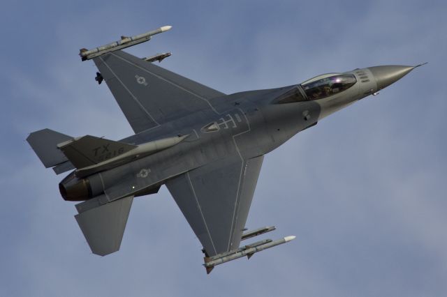 Lockheed F-16 Fighting Falcon (86-0216) - A member of the 457th Fighter Squadron pulls breaking hard and low for the cameras spotting at NAS/JRB Fort Worth, after a local sortie (Please view in "full" for highest image quality)