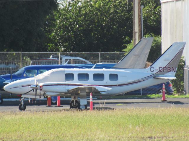 Piper Navajo (C-GPBN)
