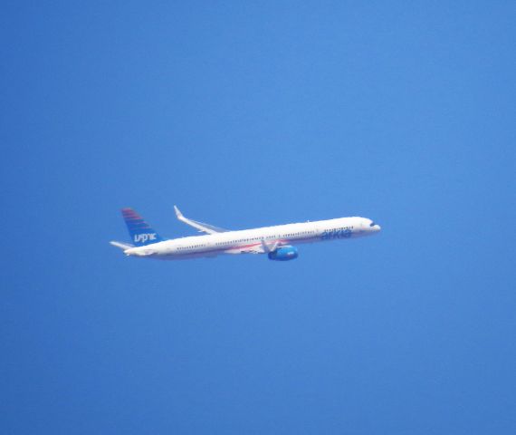 BOEING 757-300 (4X-BAU) - ARKIA B757-300 on visual approach to TLV RWY 08 - Ben Gurion Intl Airport (Tel-Aviv) Israel - Sep. 29 2016