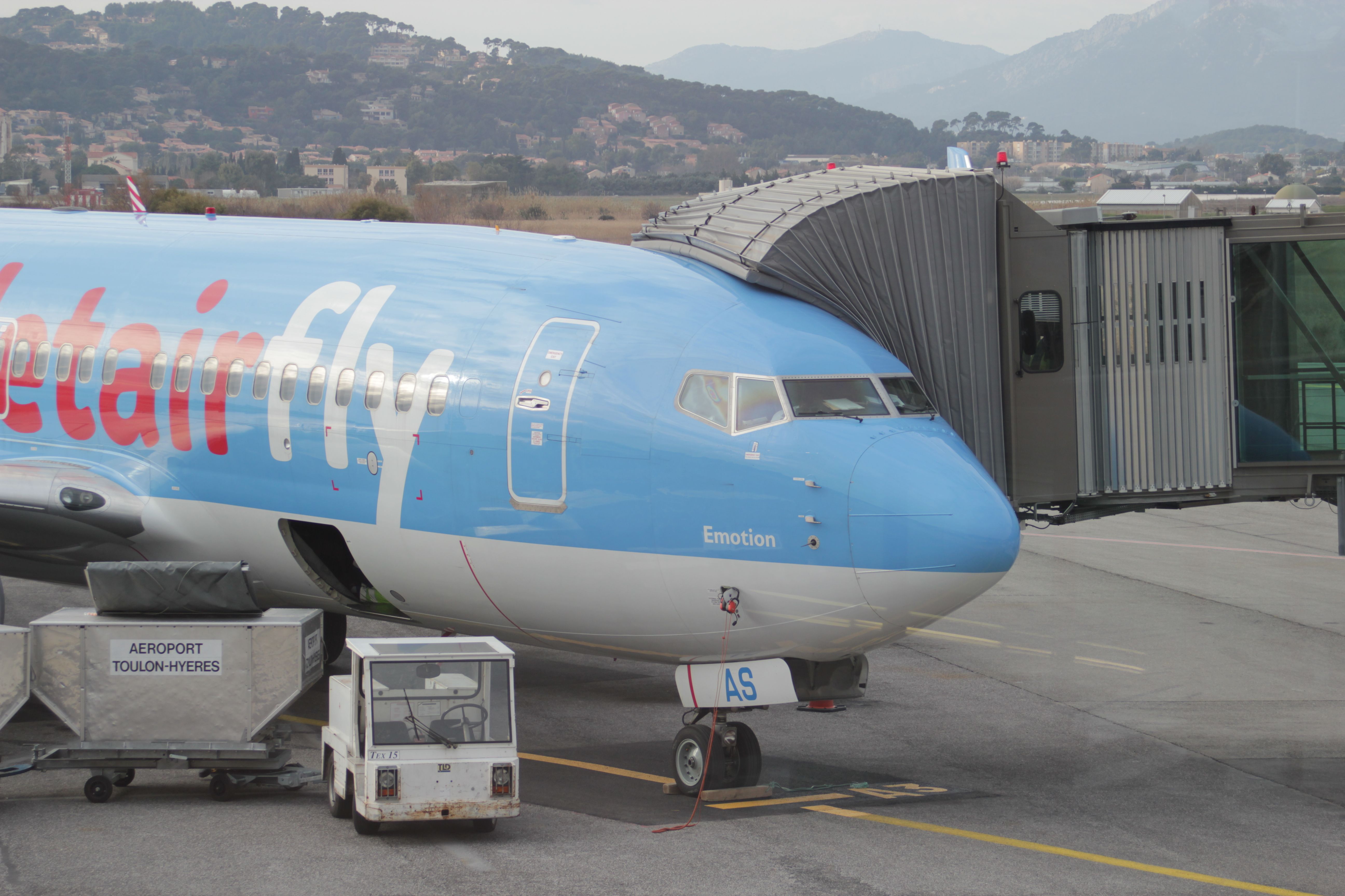 Boeing 737-700 (OO-JAS)