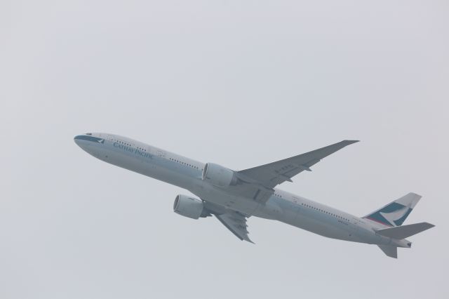 BOEING 777-300 (B-KPC)