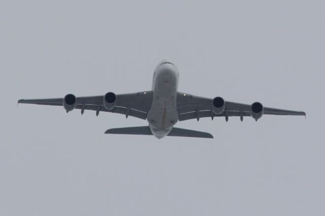 BOEING 777-200LR (9V-SKP) - Over Long Island, NY - Approach to Landing at JFK Runway 21L, this angle of the A380 is always interesting