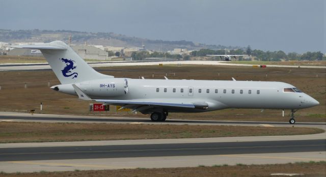 Bombardier Global Express (9H-AYS) - On txy D