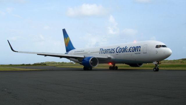 BOEING 767-300 (G-TCCB)