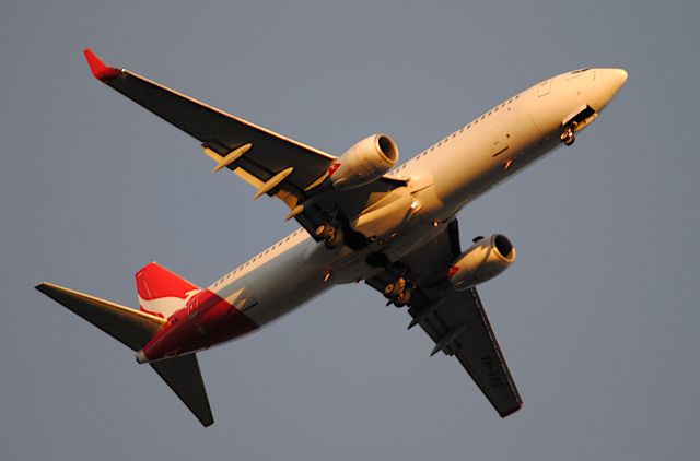 Boeing 737-800 (VH-VXG)
