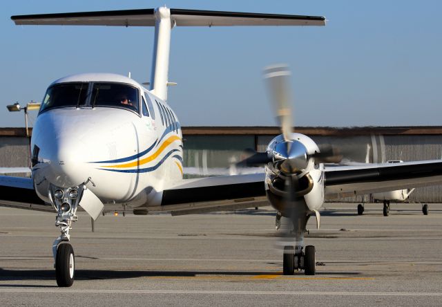 Beechcraft Super King Air 200 (DLX50)