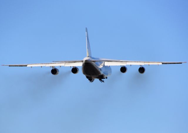 Antonov An-124 Ruslan (UR-82072) - 33L take off to DFW