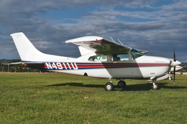 N4911U — - CESSNA - 210 CENTURION II - REG : N4911U (CN ) - PARAFIELD AIRPORT ADELAIDE SA. AUSTRALIA - YPPF 27/5/1984