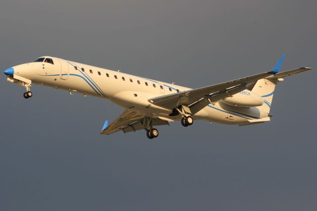 Embraer EMB-145XR (N286CH)