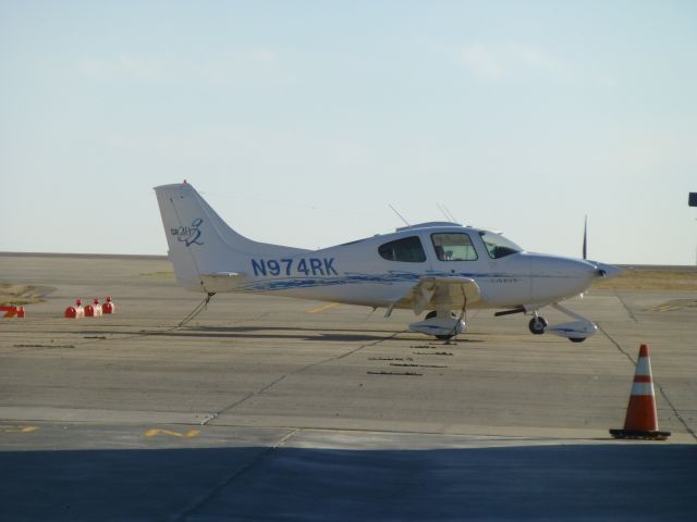 Cirrus SR-22 (N974RK)