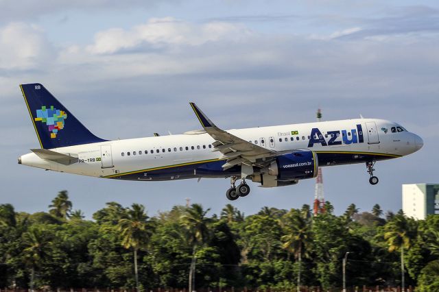 Airbus A320neo (PR-YRB)