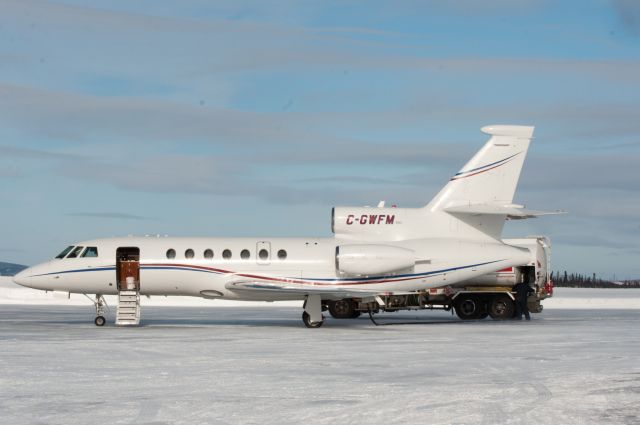 Dassault Falcon 50 (C-GWFM)