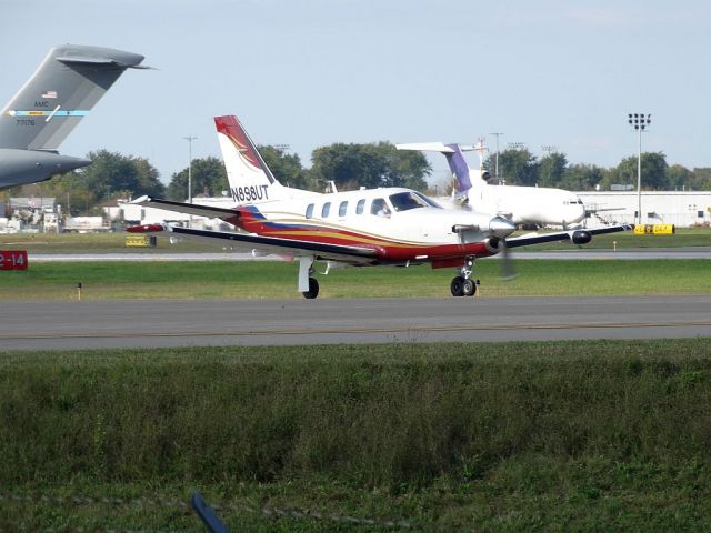 Socata TBM-700 (N898UT)