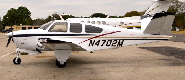 Beechcraft 35 Bonanza (N4702M)